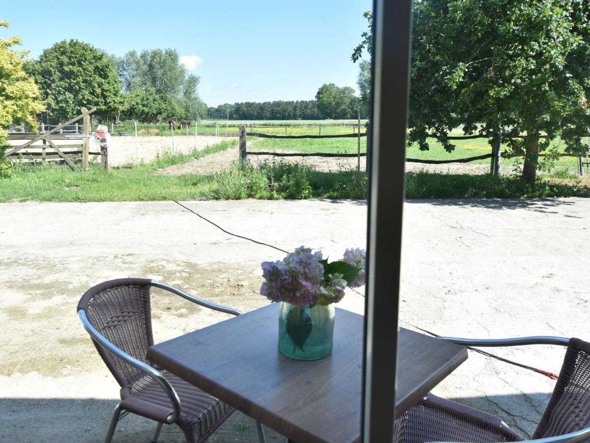 Tasteful Holiday Home In Sijsele Brugge With Garden Veldhoek Exterior foto